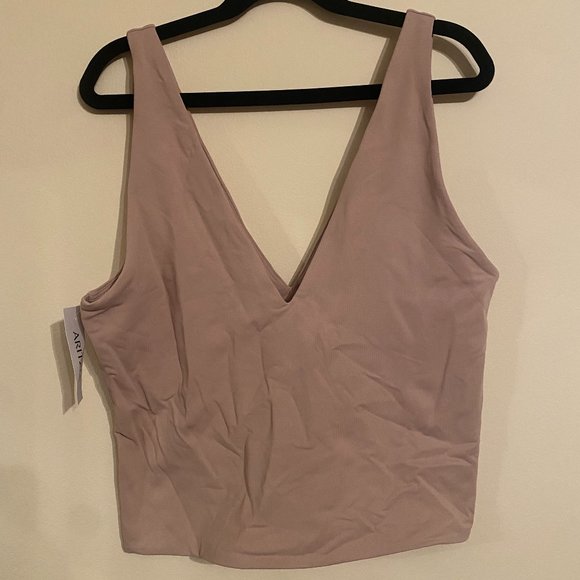 Aritzia Contour V-Neck Tank - Picture 1 of 4
